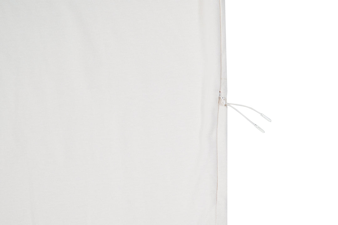 New Era เสื้อยืดแขนสั้นรุ่น New Era Mountain Logo Light Cream Performance Short Sleeve T-Shirt