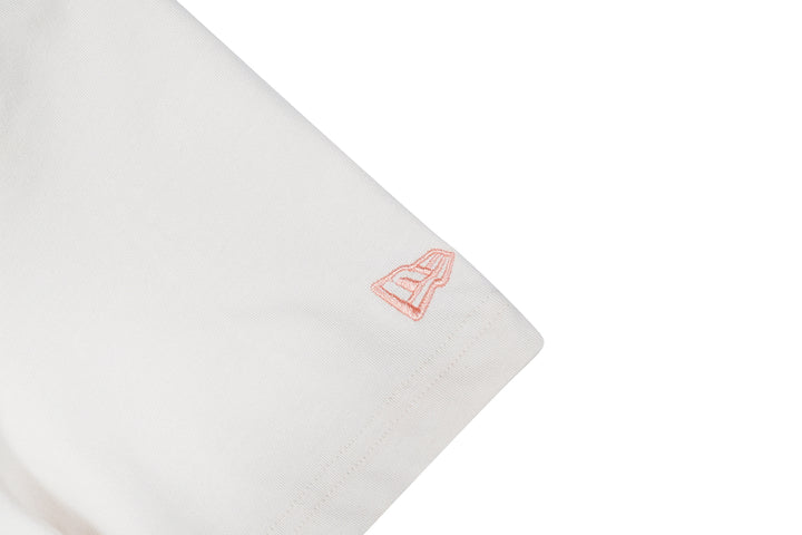 New Era เสื้อยืดแขนสั้นรุ่น New Era Mountain Logo Light Cream Performance Short Sleeve T-Shirt