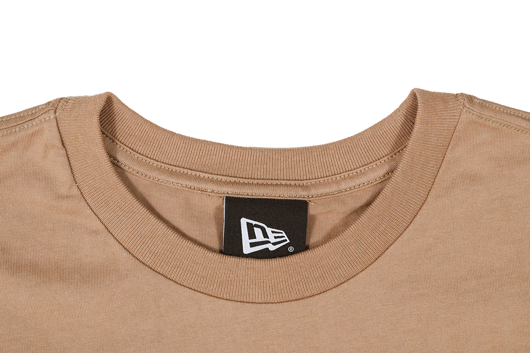 New Era เสื้อยืดแขนสั้นรุ่น New Era Earth Day Khaki Regular Short Sleeve T-Shirt