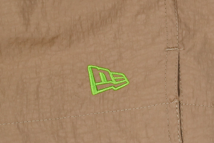 New Era กางเกงขาสั้นรุ่น New Era Earth Day Khaki Woven Shorts