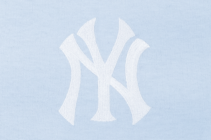 NEW YORK YANKEES COLOR ERA SOFT BLUE LONG SLEEVE T-SHIRT