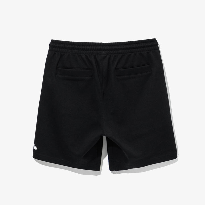 NEW ERA BASIC ESSENTIAL BLACK SWEAT SHORTS