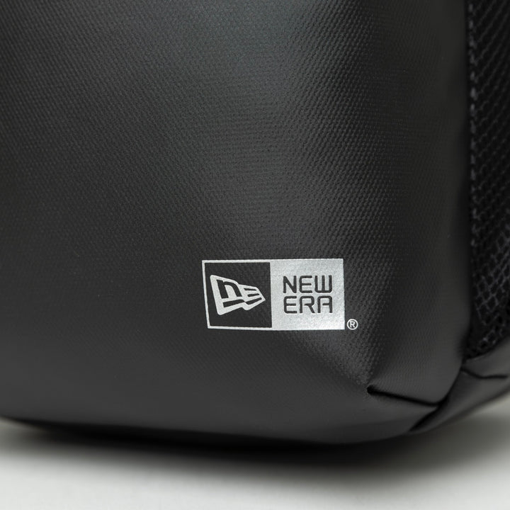 NEW ERA BLACK 12L TPU SLING BODY BAG