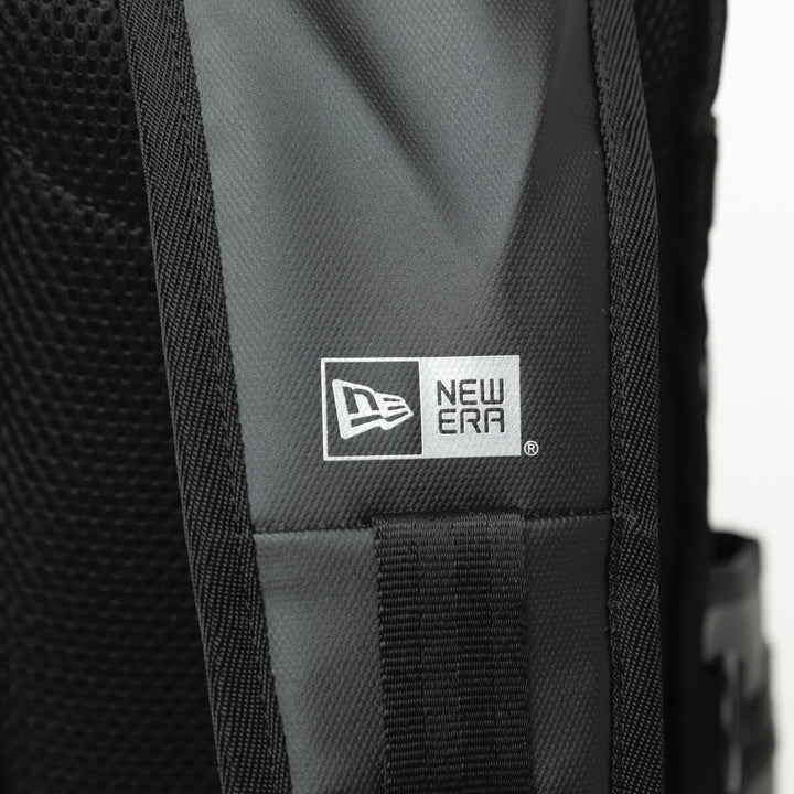 NEW ERA BLACK 12L TPU SLING BODY BAG