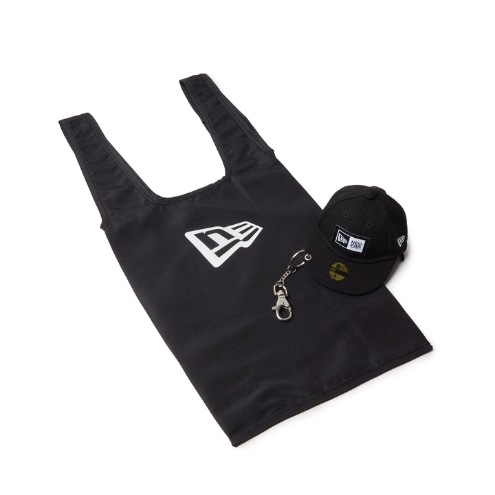 New Era กระเป๋าพร้อมพวงกุญแจรุ่น New Era Core Black Key Chain Eco Bag