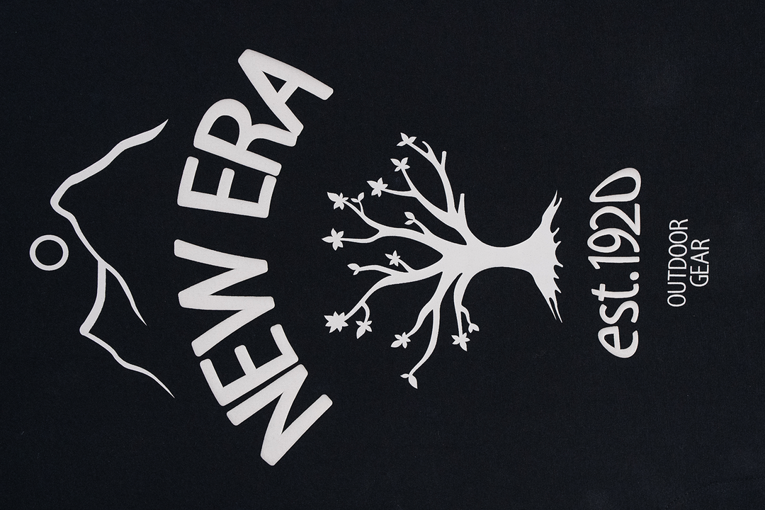 NEW ERA เสื้อยืดแขนสั้น รุ่น NEW ERA OUTDOOR NATURAL LOGO BLACK PERFORMANCE SHORT SLEEVE T-SHIRT