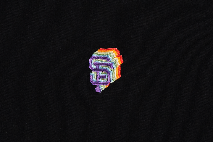 SAN FRANCISCO GIANTS LIGHT RAINBOW LAYERED LOGO BLACK REGULAR SHORT SLEEVE T-SHIRT