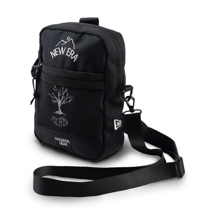 NEW ERA OUTDOOR NATURAL LOGO BLACK SHOULDER POUCH