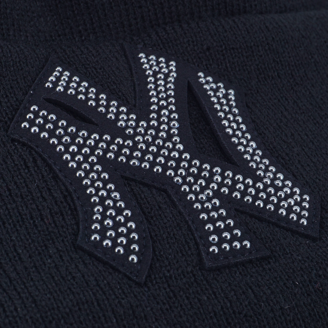 New Era หมวกรุ่น New York Yankees Dark 90s Black Beanie