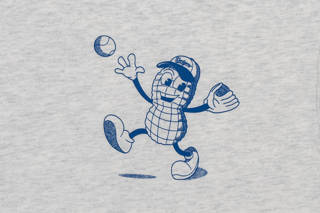 New Era เสื้อยืดแขนสั้นรุ่น Los Angeles Dodgers Sunset Snack Light Heather Gray Short Sleeve T-Shirt