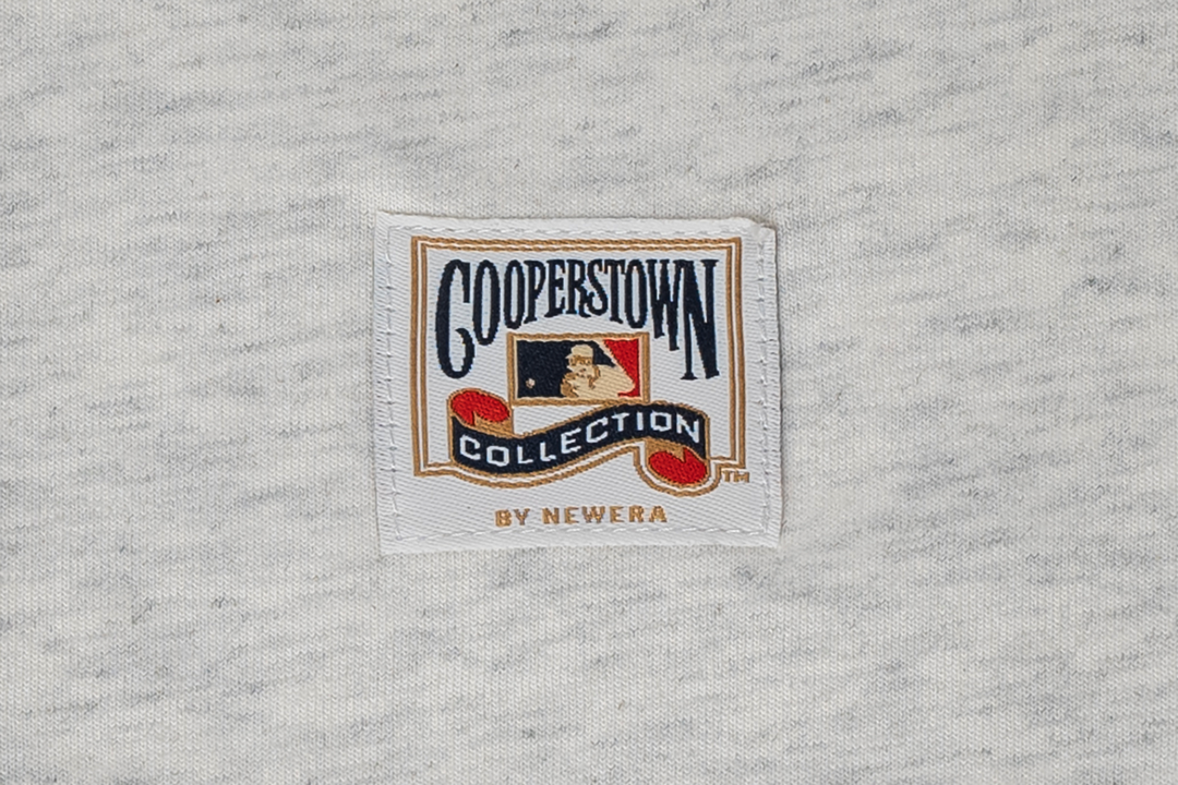 NEW ERA เสื้อยืดแขนสั้น รุ่น MLB NEW YORK YANKEES COOPERSTOWN LIGHT HEATHER GRAY SHORT SLEEVE T-SHIRT