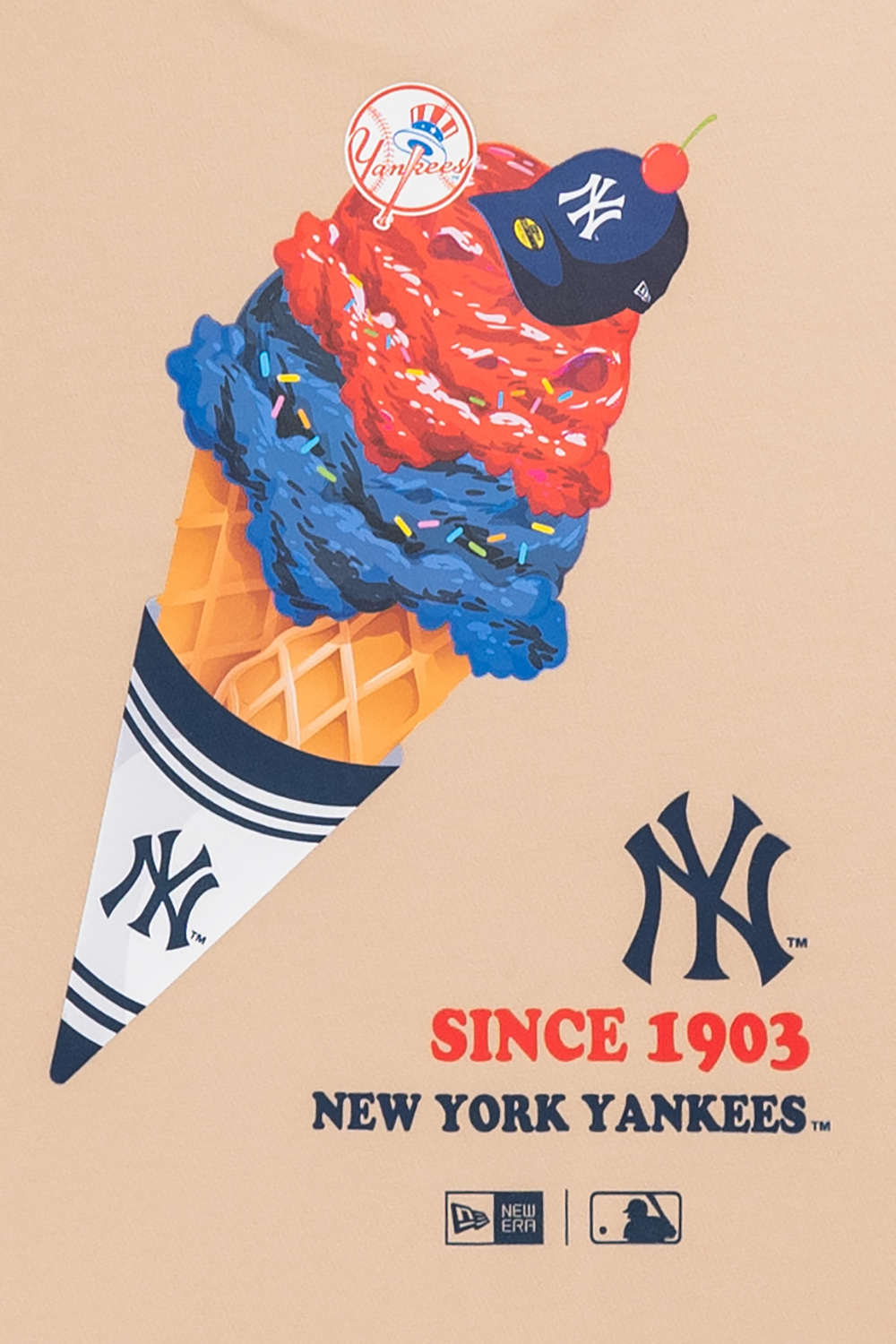 NEW ERA เสื้อยืดแขนสั้น รุ่น NEW YORK YANKEES HOME CHEERING OAT MILK SHORT SLEEVE T-SHIRT