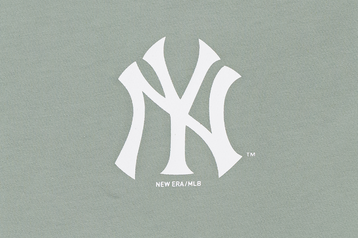 NEW ERA เสื้อยืดแขนสั้น รุ่น 59FIFTY PACK - SEAGLASS NEW YORK YANKEES COOPERSTOWN EVEREST GREEN SHORT SLEEVE T-SHIRT