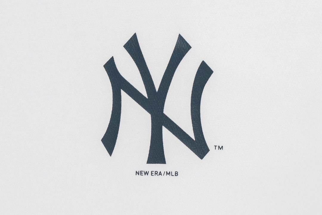 New Era เสื้อยืดแขนสั้นรุ่น 59FIFTY Pack - Planetary New York Yankees Cooperstown White Short Sleeve T-Shirt