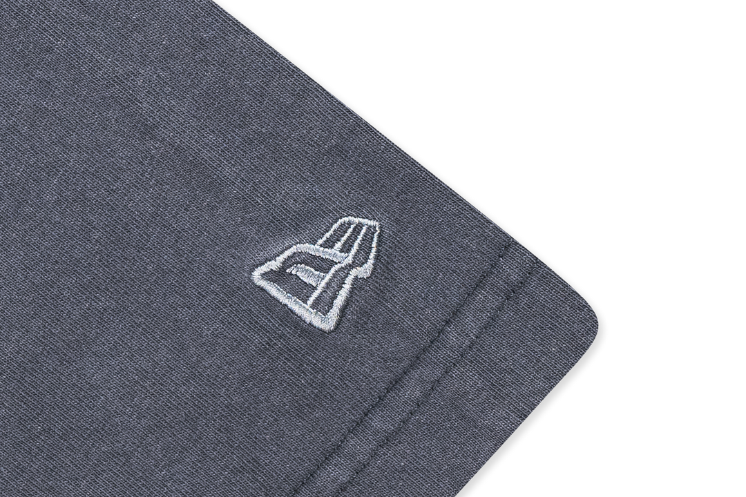 New Era เสื้อยืดแขนสั้นรุ่น New Era Old School Sport AP Graphite Oversized Short Sleeve T-Shirt