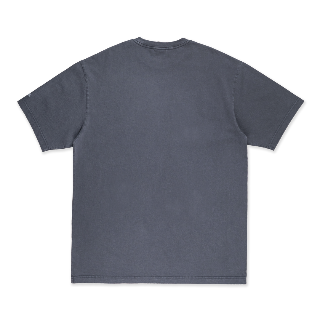 New Era เสื้อยืดแขนสั้นรุ่น Las Vegas Raiders Old School Sport AP Graphite Oversized Short Sleeve T-Shirt