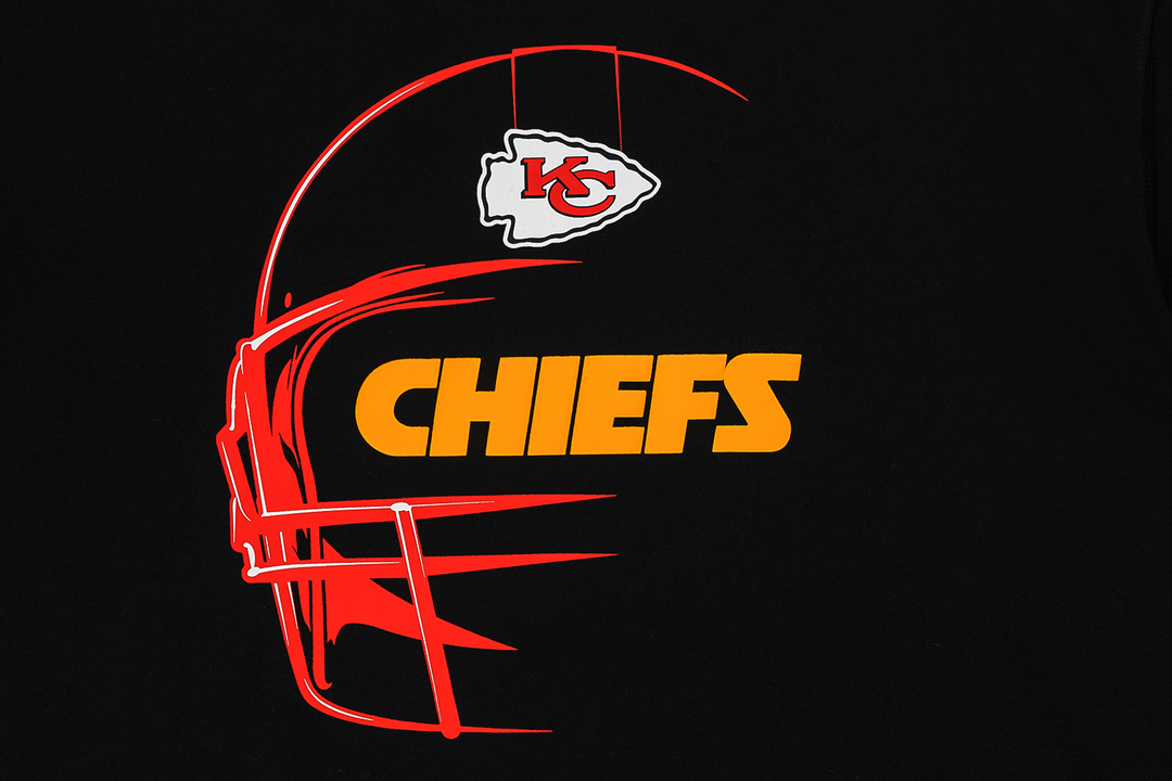 NEW ERA เสื้อยืดแขนสั้น รุ่น KANSAS CITY CHIEFS NFL BLACK OVERSIZED SHORT SLEEVE T-SHIRT