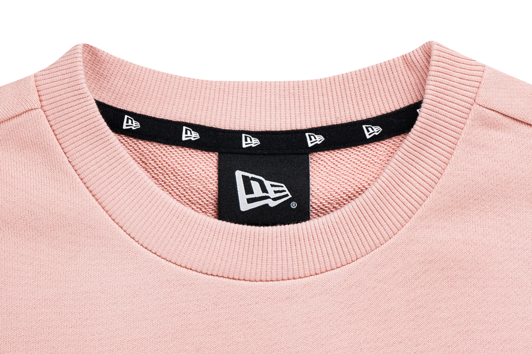 New Era เสื้อสเวตเชิ้ตรุ่น New Era Preppy Dirty Pink Crew Neck Sweatshirt