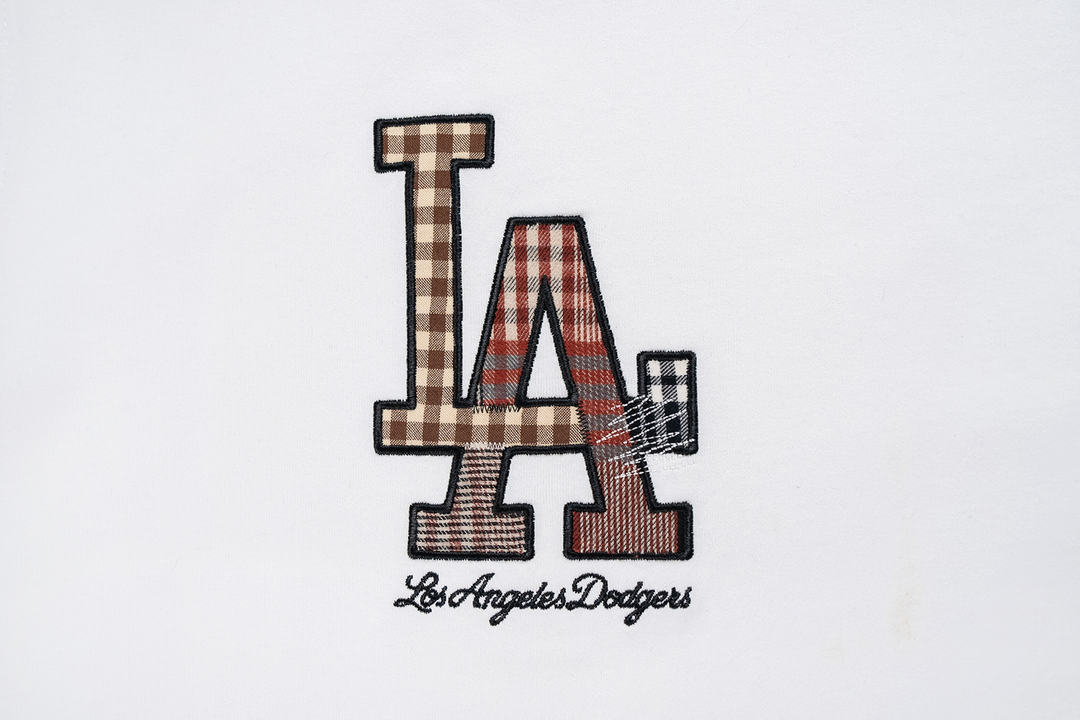 New Era เสื้อครอปรุ่น Los Angeles Dodgers Preppy White Women Crop Tee