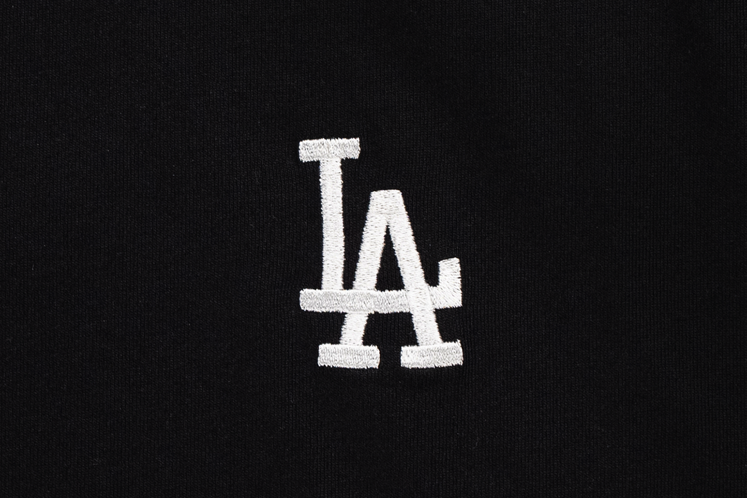 New Era เสื้อยืดแขนสั้นรุ่น Los Angeles Dodgers Preppy Black Short Sleeve T-Shirt