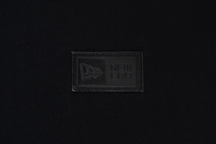 New Era เสื้อยืดแขนสั้นรุ่น New Era Dark 90s Black Short Sleeve T-Shirt