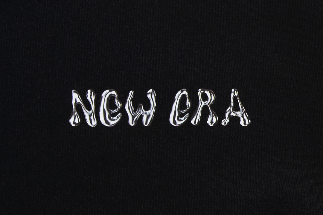 New Era เสื้อยืดแขนสั้นรุ่น New Era Comic Space Black Short Sleeve T-Shirt