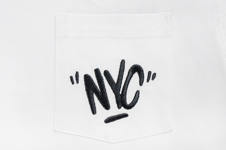 NEW ERA เสื้อยืดแขนสั้น รุ่น NEW ERA STREET REVERIE NYC WHITE SHORT SLEEVE T-SHIRT