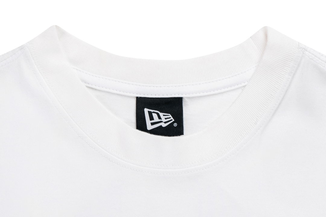 NEW ERA เสื้อยืดแขนสั้น รุ่น NEW ERA STREET REVERIE NYC WHITE SHORT SLEEVE T-SHIRT