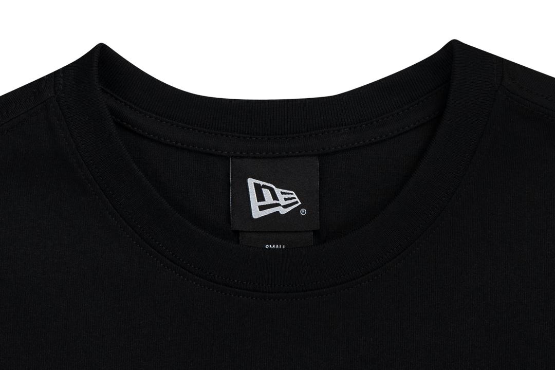 New Era เสื้อยืดแขนสั้นรุ่น New York Yankees New Era Dark 90s Black Short Sleeve T-Shirt