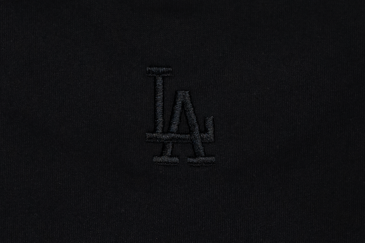 New Era เสื้อยืดแขนสั้นรุ่น Los Angeles Dodgers New Era Dark 90s Black Short Sleeve T-Shirt