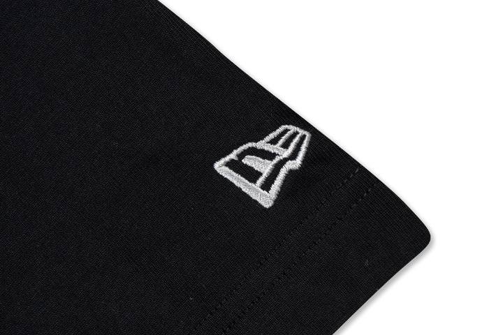 New Era เสื้อยืดแขนสั้นรุ่น Miami Heat NBA Gnarly Black Oversized Short Sleeve T-Shirt