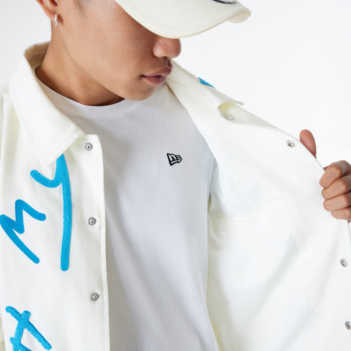 New Era เสื้อแจ็คเก็ตรุ่น Ricardo Luevanos Ricardo Luevanos 2024 Chrome White Coach Jacket Apparel