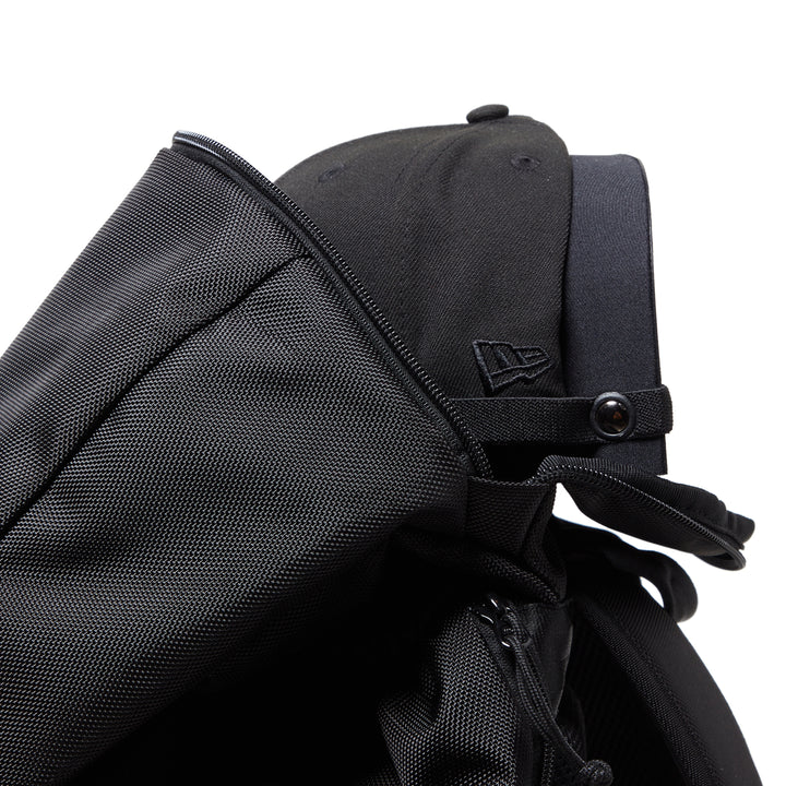 New Era กระเป๋ารุ่น New Era CORE Outline Black 35L Rucksack Bag