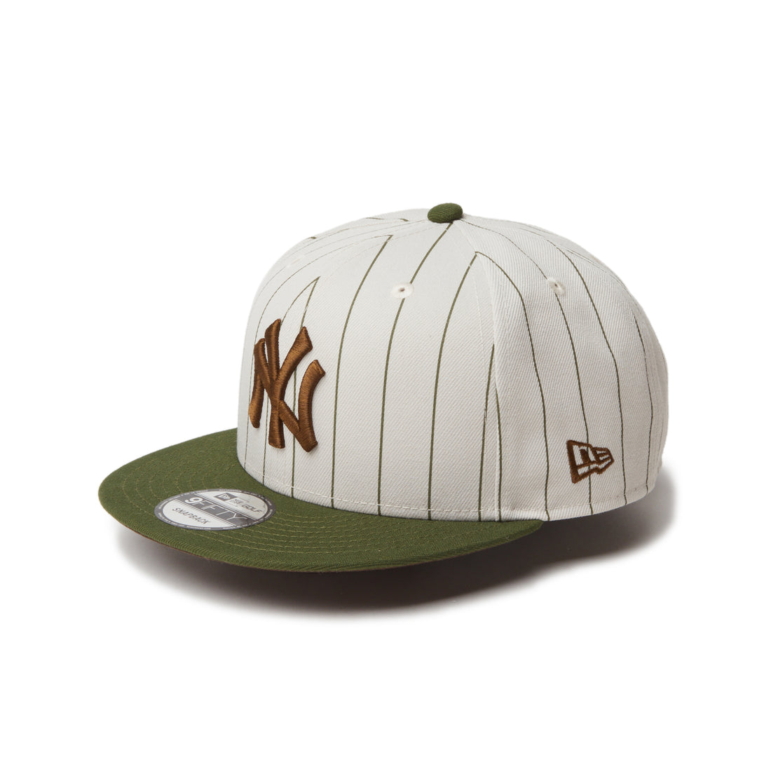 New Era หมวกรุ่น New Era Pinstripe White and Green 9FIFTY Cap