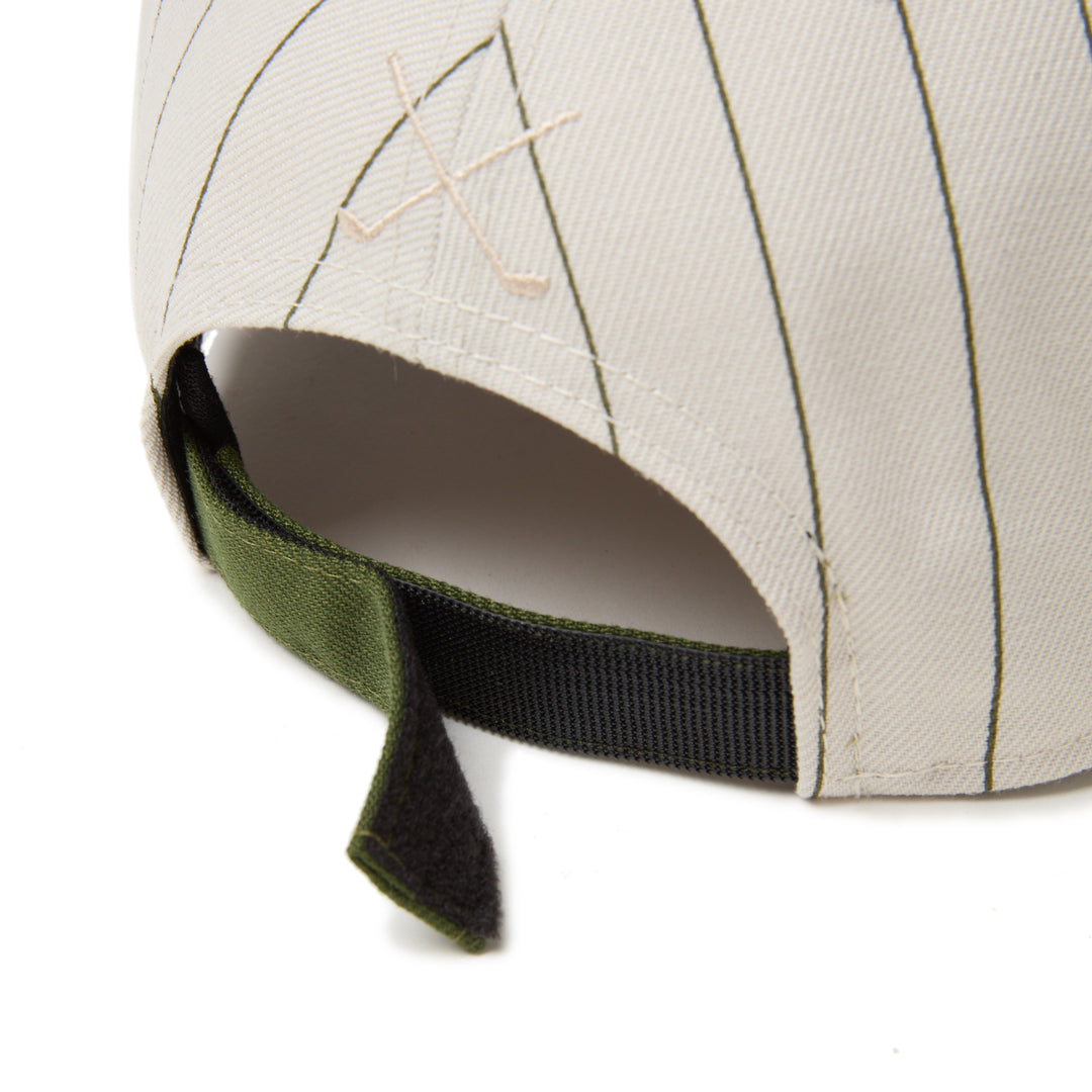 New Era หมวกรุ่น New Era Pinstripe White and Camel 9FORTY Velcro Strap Cap