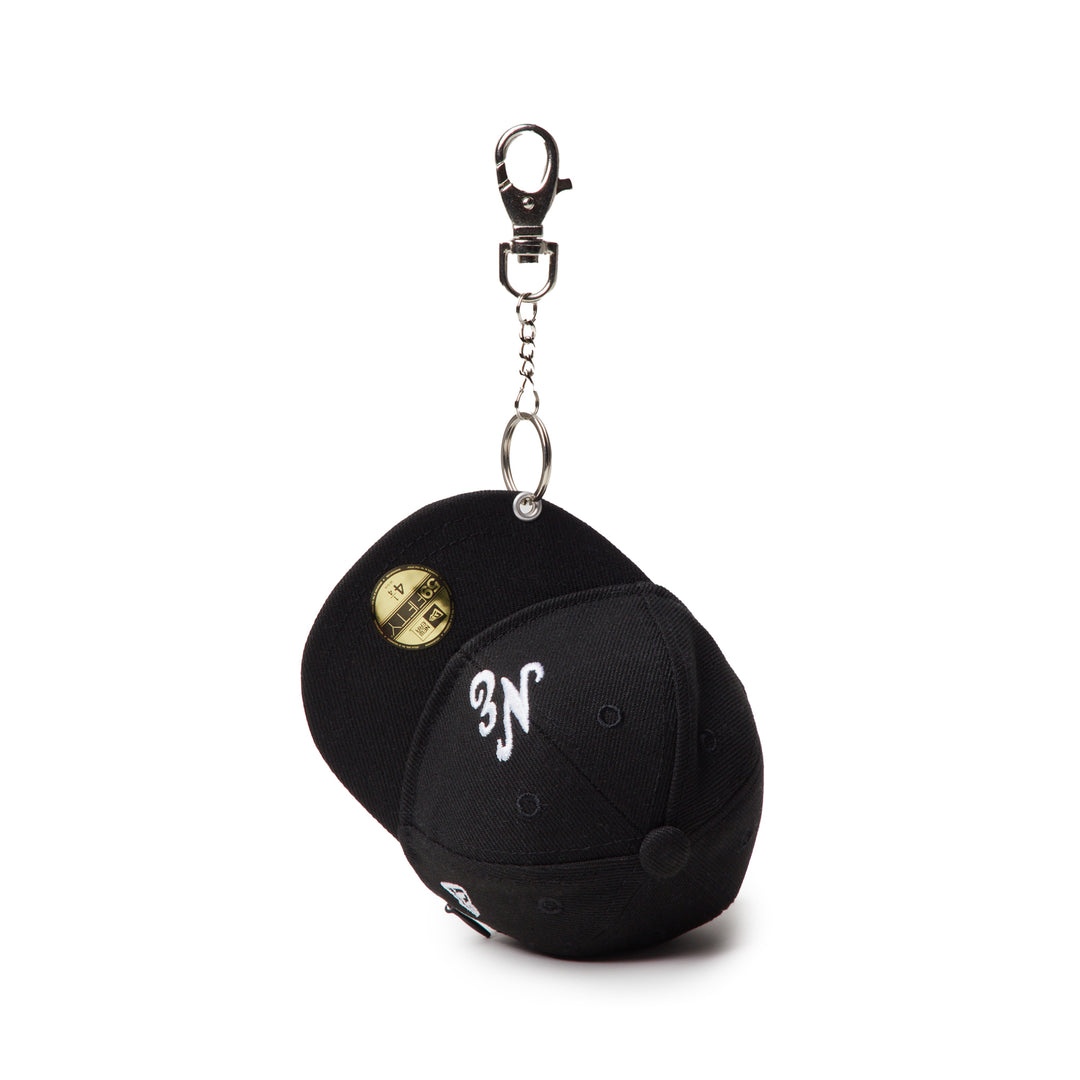 New Era กระเป๋าพร้อมพวงกุญแจรุ่น New Era Core Black And White Key Chain Eco Bag