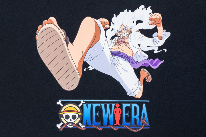 New Era เสื้อยืดแขนสั้นรุ่น New Era x One Piece Gear 5 Luffy Black Oversized Short Sleeve Tee
