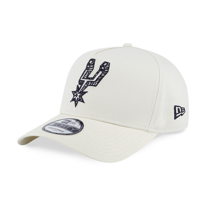 New Era หมวกรุ่น San Antonio Spurs NBA Doodles Chrome White 9FORTY A-Frame Strapback Cap