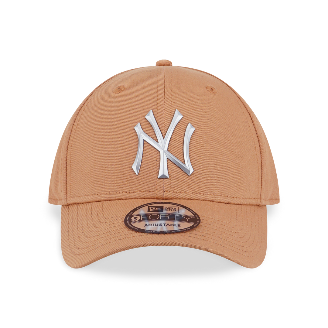 New Era หมวกรุ่น New York Yankees Metal Badge 9FORTY Cap