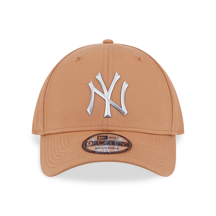 New Era หมวกรุ่น New York Yankees Metal Badge 9FORTY Cap