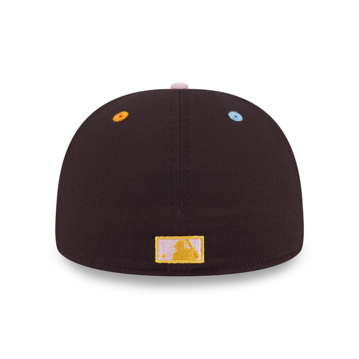 New Era หมวกรุ่น 59Fifty Pack - Smarties New York Yankees 2-Tone Soft Pink Visor Chocolate 59Fifty Cap