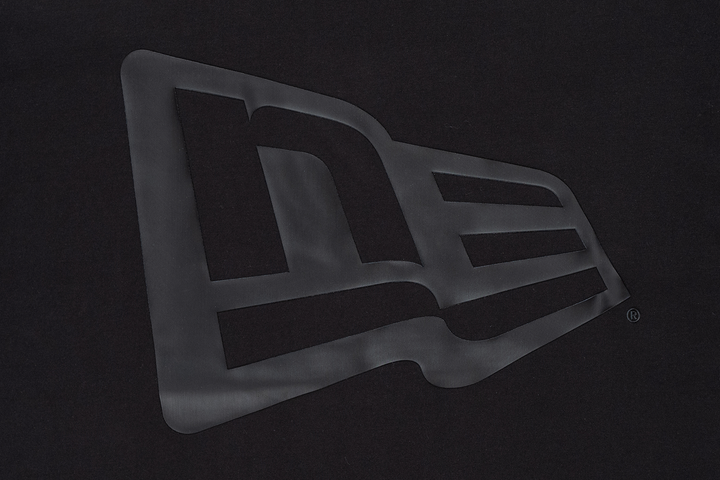 New Era เสื้อยืดแขนสั้นรุ่น New Era Premium Black Oversized Short Sleeve T-Shirt