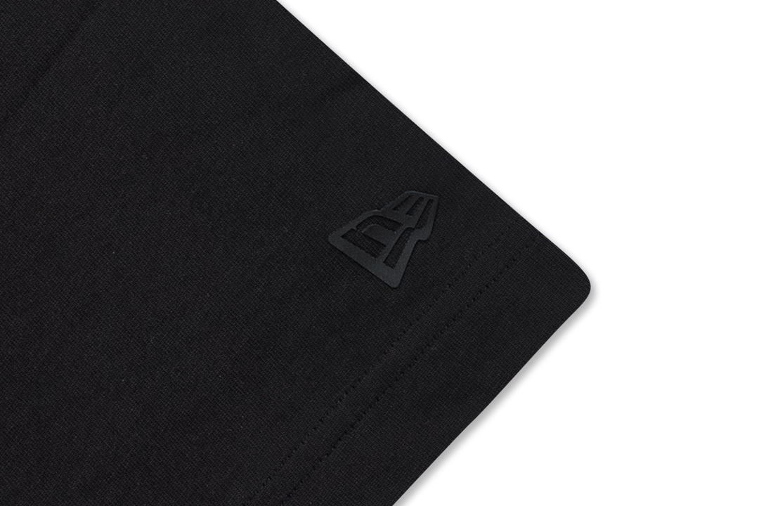 New Era เสื้อยืดแขนสั้นรุ่น New Era Premium Black Oversized Short Sleeve T-Shirt