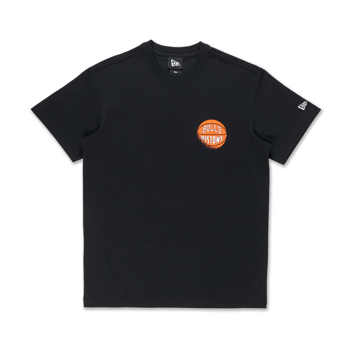 New Era เสื้อยืดแขนสั้นรุ่น NBA Rivals Bulls vs Pistons Black Short Sleeve T-Shirt