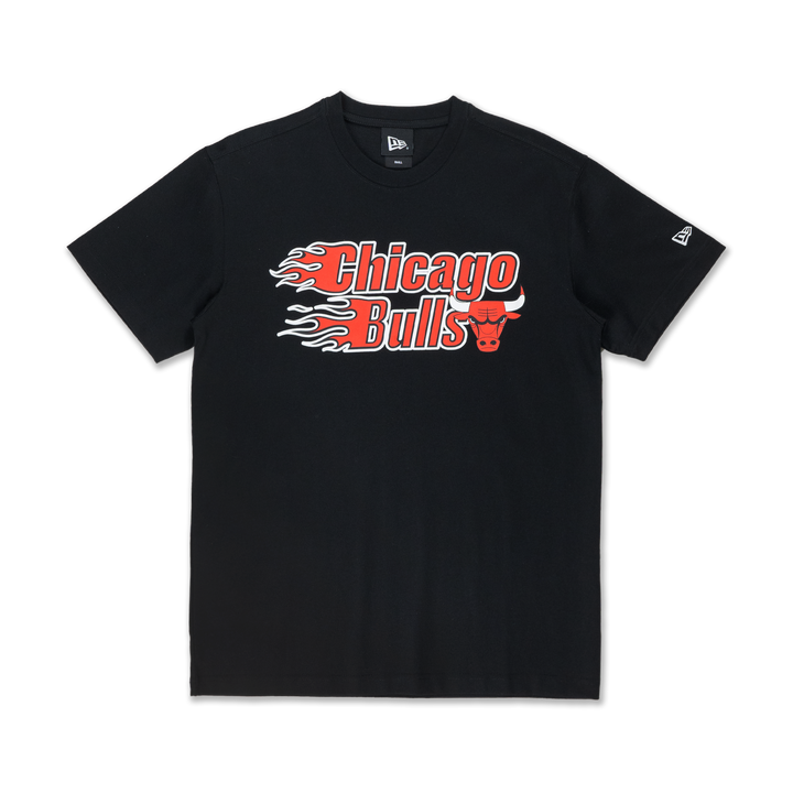New Era เสื้อยืดแขนสั้นรุ่น Chicago Bulls NBA Flame Black Short Sleeve T-Shirt