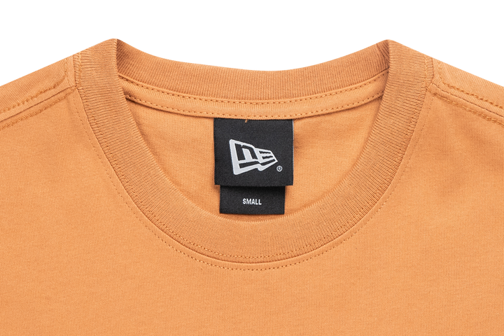 New Era เสื้อยืดแขนสั้นรุ่น MLB New York Yankees Deep Sand Brown Short Sleeve T-Shirt