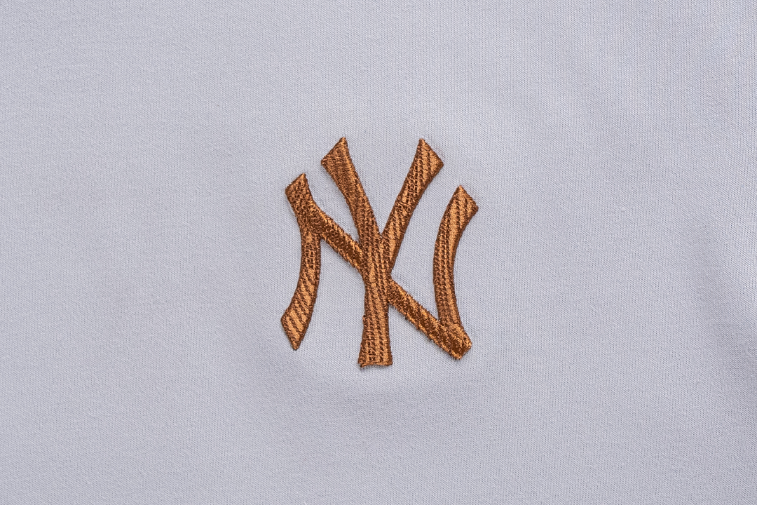 New Era เสื้อยืดแขนสั้นรุ่น 59FIFTY Pack - Wooden New York Yankees Cooperstown Dolphin Gray Short Sleeve T-Shirt
