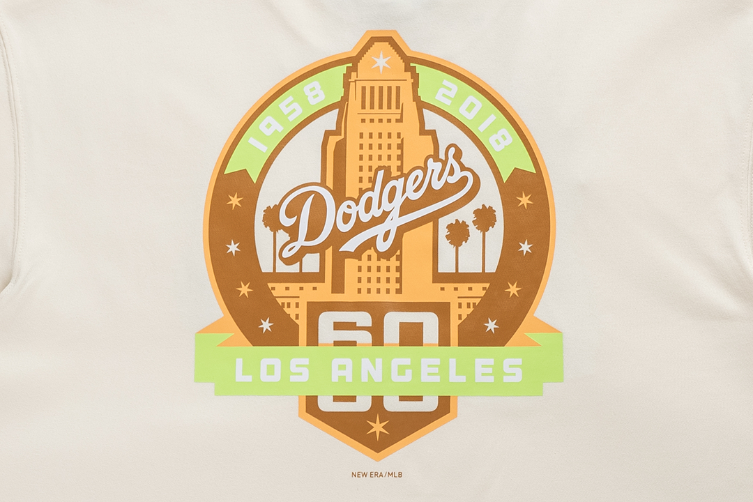 New Era เสื้อยืดแขนสั้นรุ่น 59FIFTY Pack - Wooden Los Angeles Dodgers Cooperstown Chrome White Short Sleeve T-Shirt