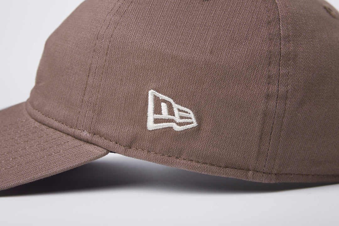 New Era หมวกรุ่น Los Angeles Dodgers Engineered Comfort Peppercorn 9TWENTY Cap