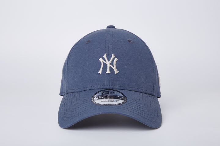 New Era หมวกรุ่น New York Yankees Urban Outdoor Grey Blue 9FORTY Cap